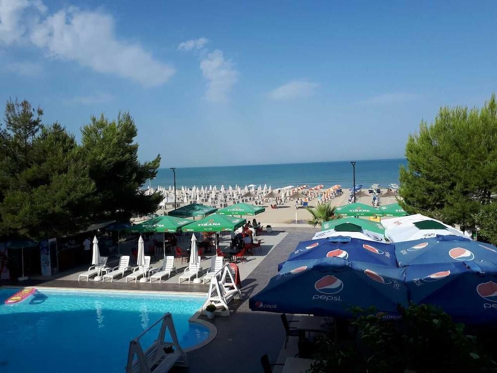 奥泽酒店 Durrës 外观 照片